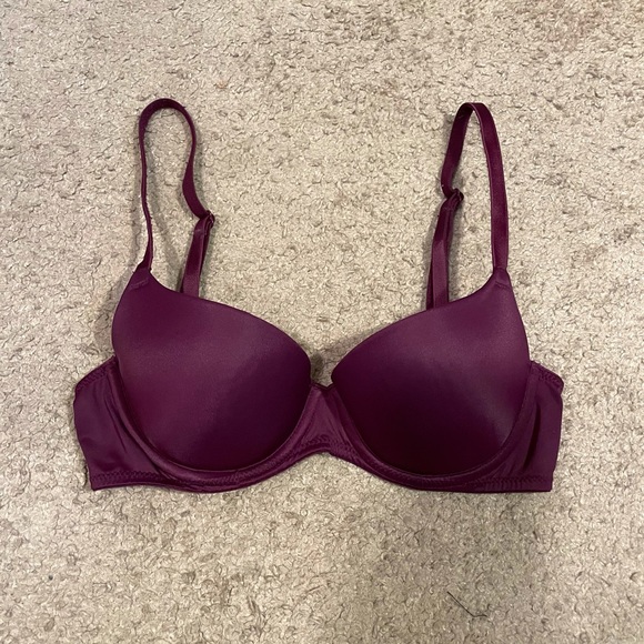 PINK Victoria's Secret Other - Victoria’s Secret PINK WEAR EVERYWHERE T-SHIRT Bra